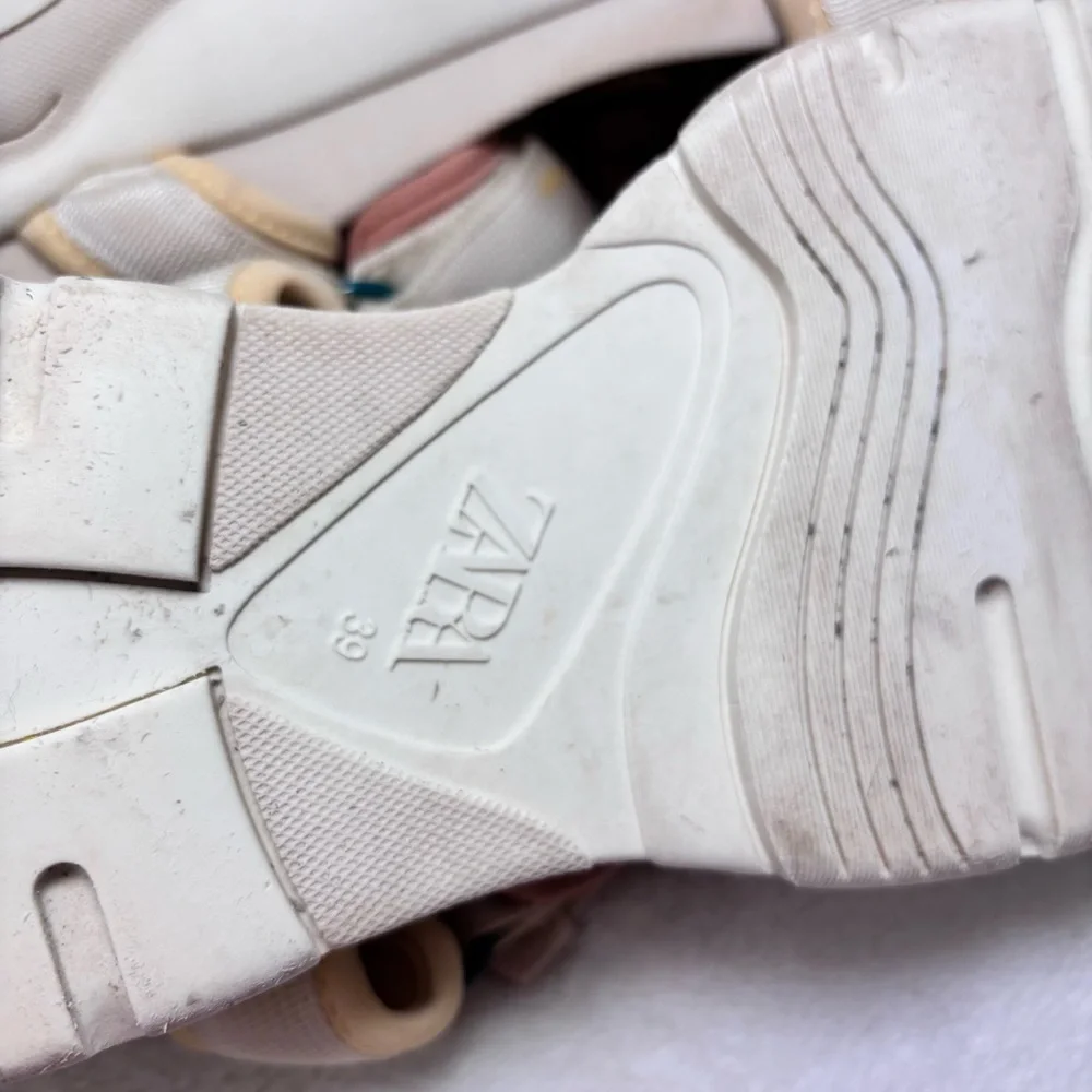 Zara Cream and Tan Sporty Chunky Sandals‎ with Adjustable Straps size 39 - Picture 6 of 12